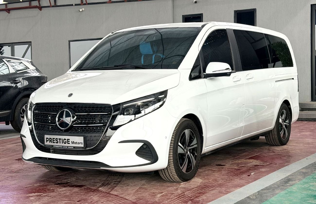 2025 Mercedes-Benz V-Class V300