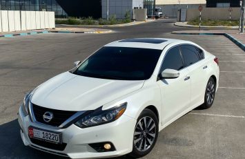 2017 Nissan Altima White