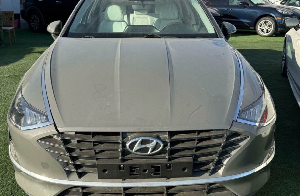 2020 Hyundai Sonata silver