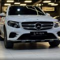 2019 Mercedes GLC300 white