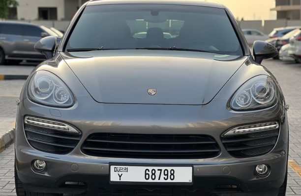 2014 Porsche Cayenne.