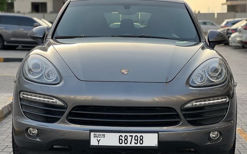 2014 Porsche Cayenne.
