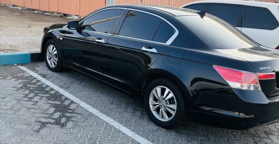 2009 Honda Accord black